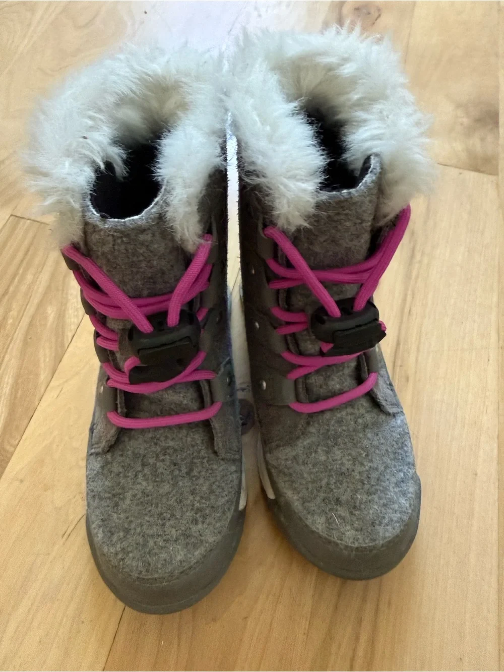 Sorel Youth Whitney II Joan Lace Insulated Winter Boots Gray Pink Size 9 girls